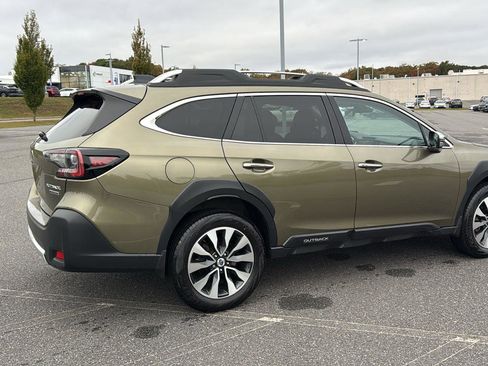 Used 2023 Subaru Outback Touring image 5