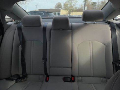 Used 2016 Hyundai Sonata SE FWD image 22
