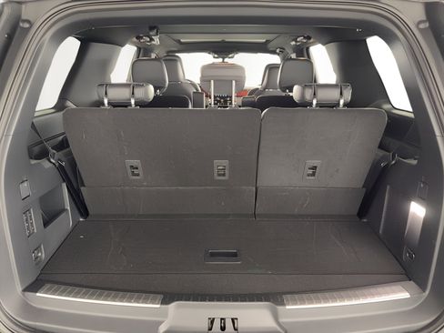 Used 2024 Lincoln Navigator Reserve AWD/4WD image 13