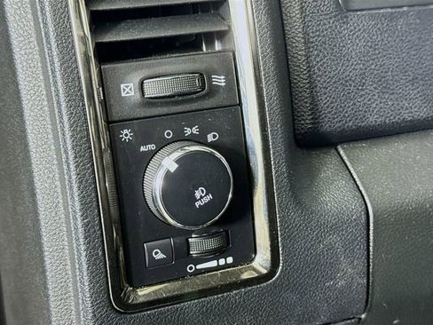 Used 2016 RAM 1500 Sport w/ Sport Premium Group image 10