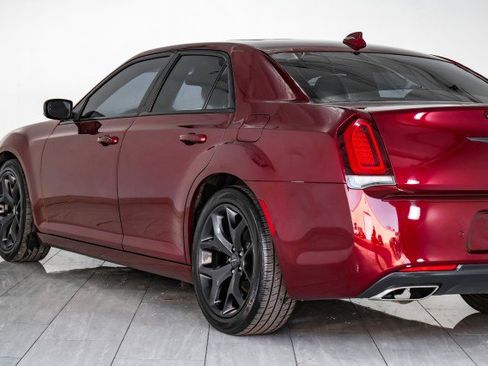 Used 2022 Chrysler 300 S image 62