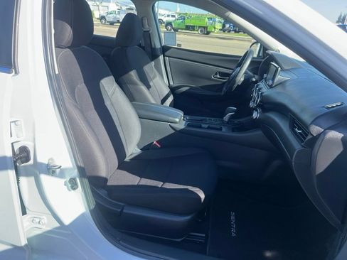 Used 2025 Nissan Sentra S FWD image 36