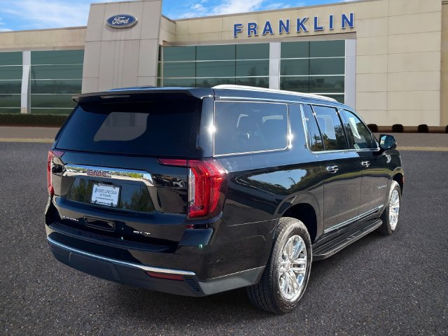 Used 2023 GMC Yukon XL SLT w/ SLT Luxury Package RWD image 7