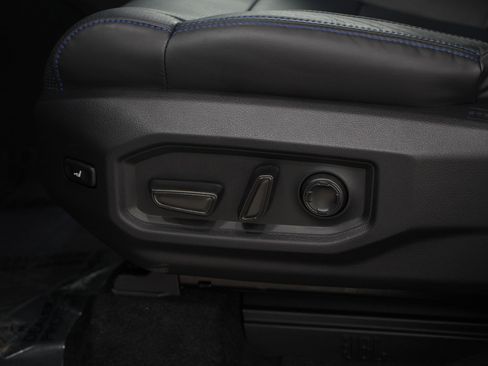 Used 2025 Toyota Tundra Platinum image 29