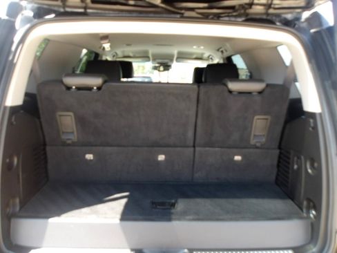 Used 2017 Chevrolet Tahoe LT RWD image 13