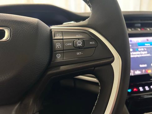 New 2026 Jeep Grand Cherokee L Limited AWD/4WD image 11