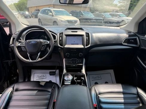 Used 2020 Ford Edge SEL w/ Convenience Package AWD/4WD image 2