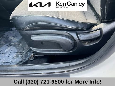 Used 2021 Kia Seltos S AWD/4WD image 28