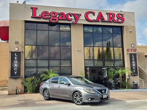 Used 2018 Nissan Altima 2.5 SR w/ SR Special Edition image 2