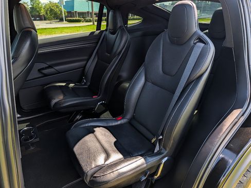 Used 2022 Tesla Model X Plaid AWD/4WD image 19