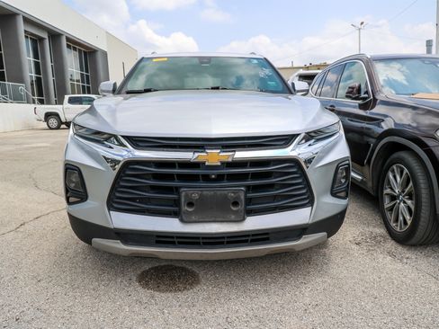 Used 2019 Chevrolet Blazer LT w/ Sound & Technology Package FWD image 4