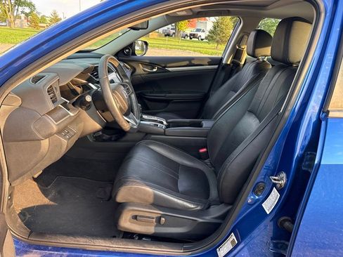 Used 2016 Honda Civic Touring image 14