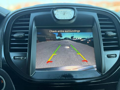 Used 2014 Chrysler 300 S image 30