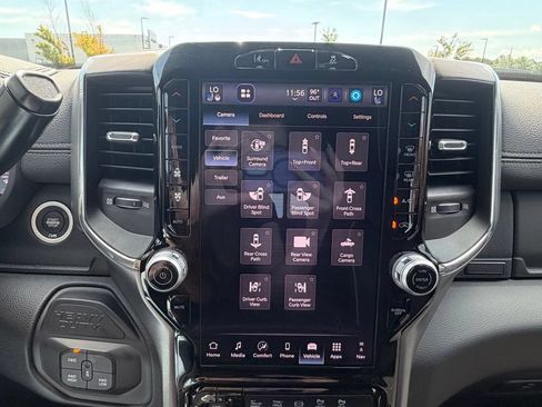 Used 2025 RAM 2500 Laramie w/ Towing Technology Group AWD/4WD image 28