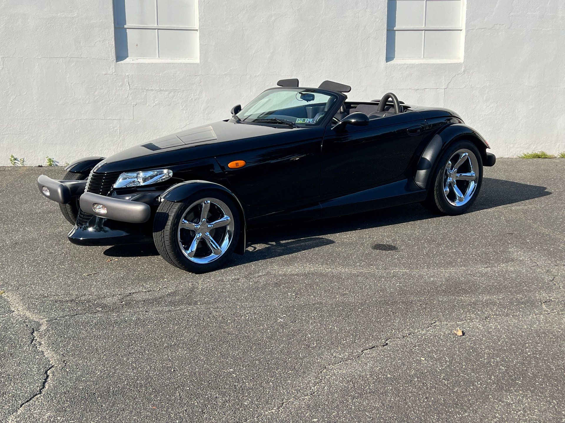 Used 1999 Plymouth Prowler RWD image 17