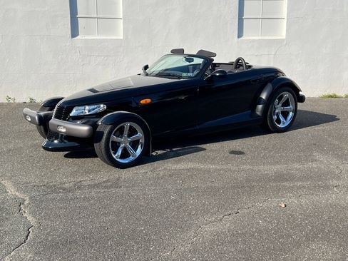 Used 1999 Plymouth Prowler image 17