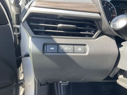 Used 2023 Nissan Altima 2.5 SV image 17