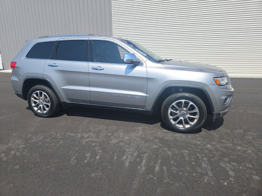 Used 2016 Jeep Grand Cherokee Limited w/ Luxury Group II RWD image 18