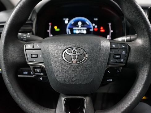 Certified 2025 Toyota Camry LE image 12