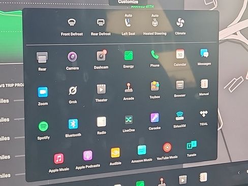 Used 2024 Tesla Model X image 37