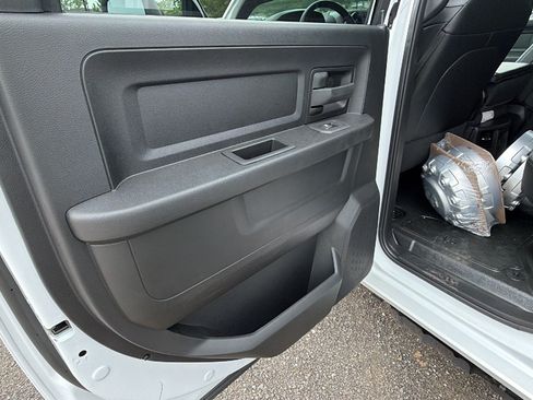 New 2026 RAM 5500 Tradesman w/ Chrome Appearance Group AWD/4WD image 18