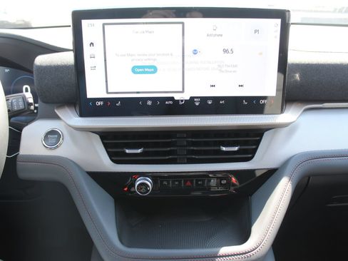 New 2026 Ford Explorer Active AWD/4WD image 36