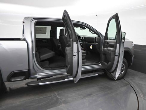 New 2026 GMC Sierra 2500 SLT w/ SLT Premium Package image 13