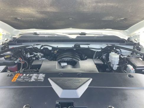 Used 2019 Chevrolet Silverado 1500 LT AWD/4WD image 26