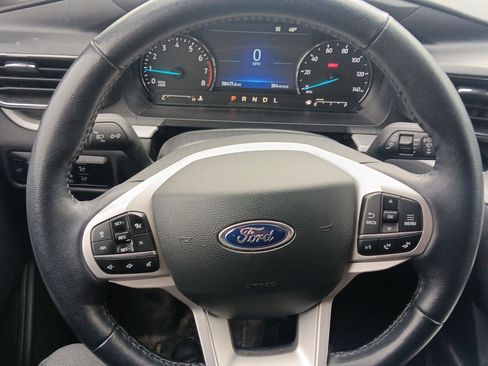 Used 2023 Ford Explorer XLT w/ Equipment Group 202A image 19