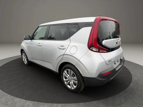 Used 2021 Kia Soul LX FWD image 7