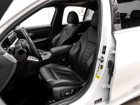 Used 2019 BMW 330i Sedan image 32