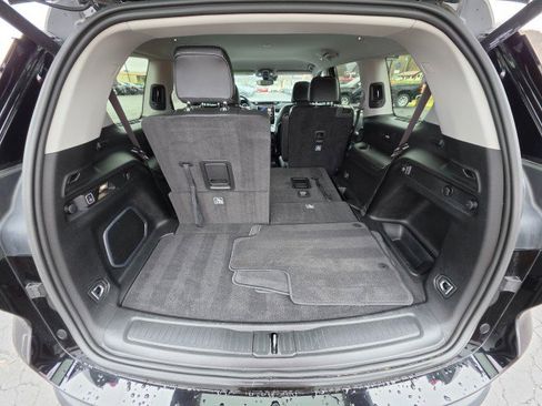 Used 2021 Jeep Grand Cherokee L Limited image 20