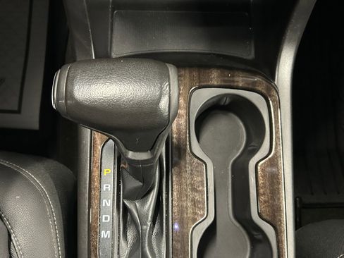 Used 2016 GMC Canyon SLT image 36