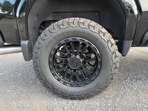 Used 2024 GMC Sierra 3500 Denali Ultimate AWD/4WD image 21