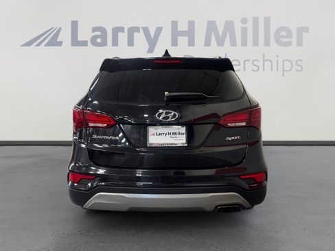 Used 2017 Hyundai Santa Fe Sport image 4