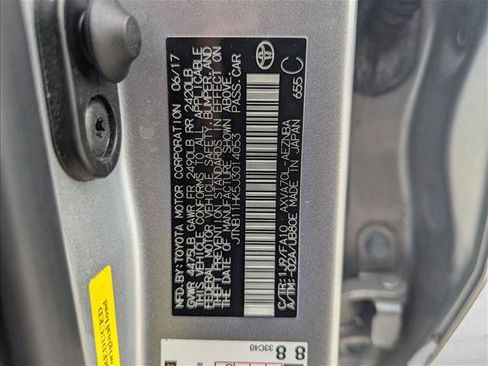 Used 2018 Toyota Camry LE w/ Convenience Package image 17