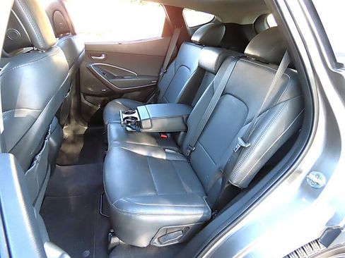 Used 2017 Hyundai Santa Fe Sport FWD image 25