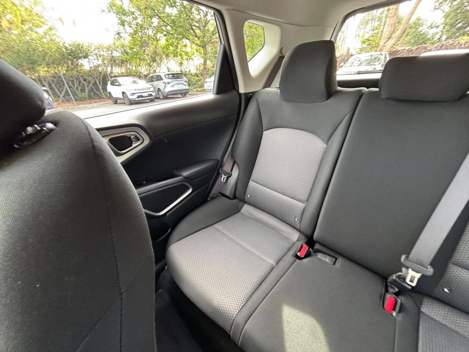 Used 2025 Kia Soul LX w/ LX Technology Package FWD image 36