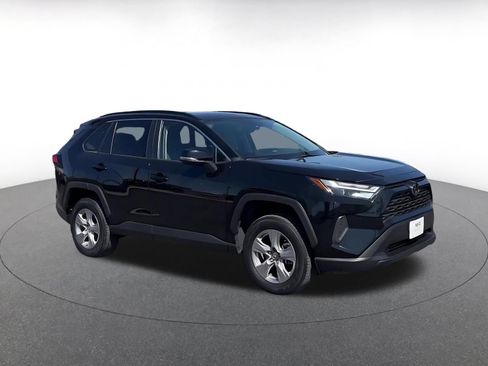 Used 2025 Toyota RAV4 XLE w/ Convenience Package AWD/4WD image 2