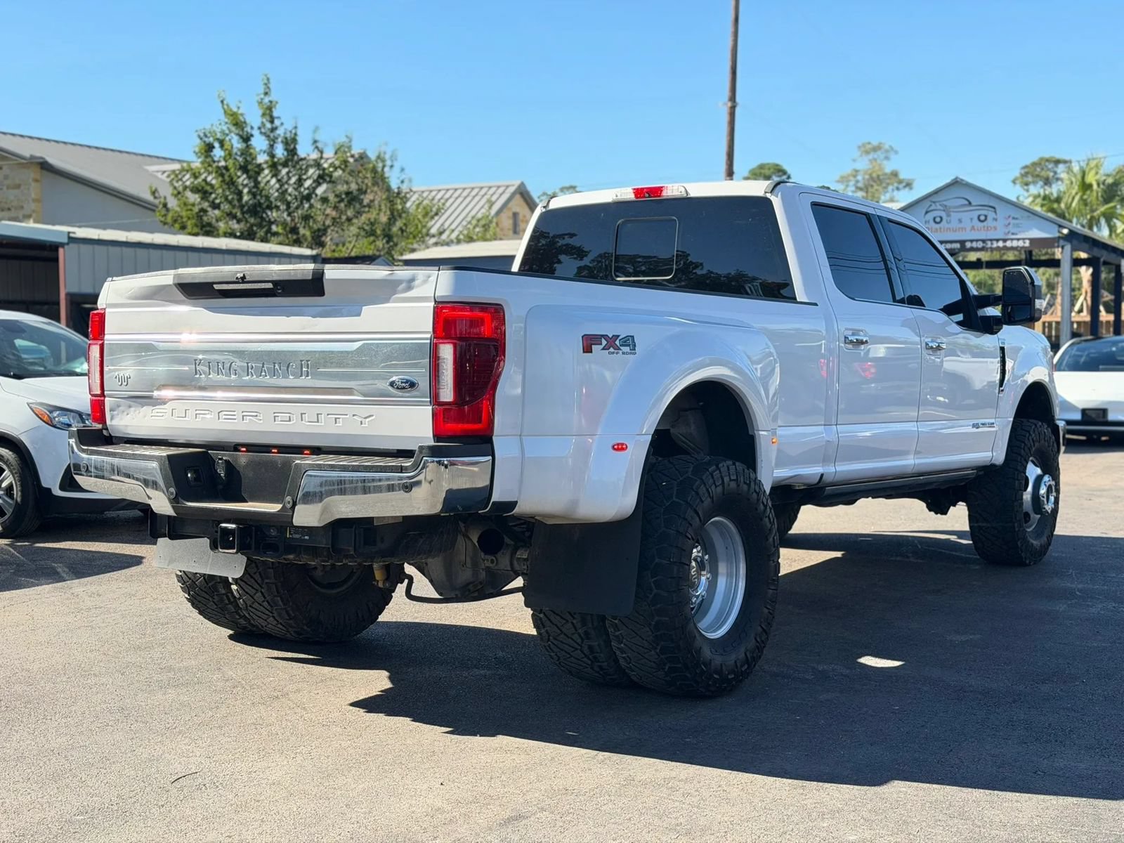 Used 2019 Ford F350 King Ranch w/ King Ranch Ultimate Package AWD/4WD image 9