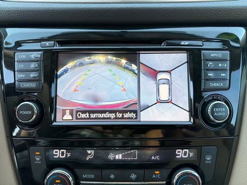 Used 2015 Nissan Rogue SL image 27