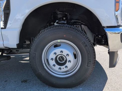 New 2026 Ford F350 XL w/ XL Chrome Package image 10
