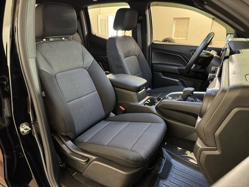 Used 2024 Chevrolet Colorado Trail Boss w/ Advanced Trailering Package image 36