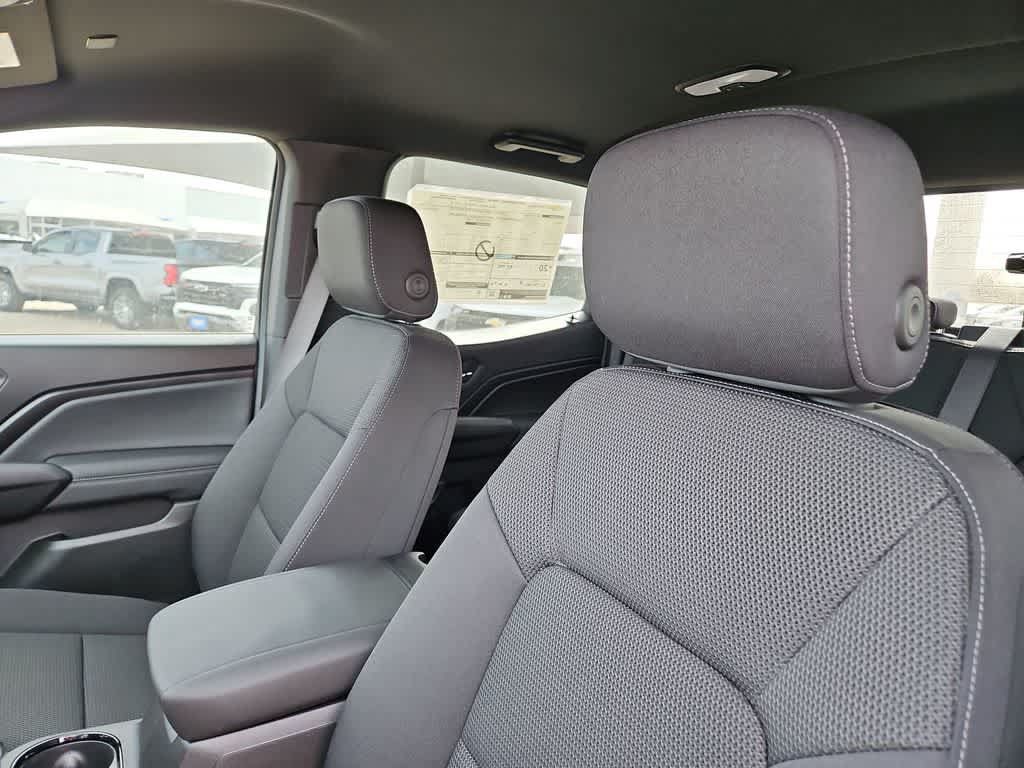 Used 2024 Chevrolet Colorado LT w/ LT Convenience Package II AWD/4WD image 20