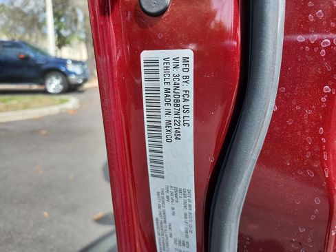 Used 2022 Jeep Compass Altitude AWD/4WD image 16