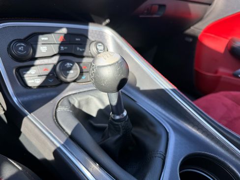 Used 2016 Dodge Challenger R/T Scat Pack w/ Leather Interior Group image 16