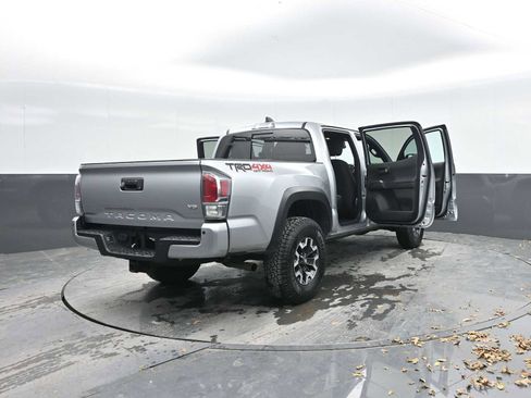 Used 2023 Toyota Tacoma TRD Off-Road image 43