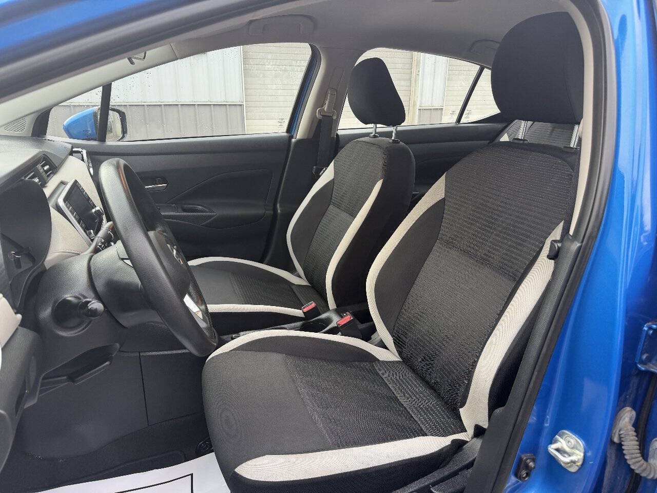Used 2021 Nissan Versa SV FWD image 12