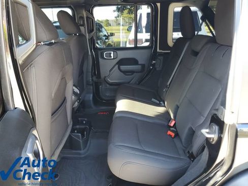 Used 2023 Jeep Wrangler Unlimited Sport AWD/4WD image 10