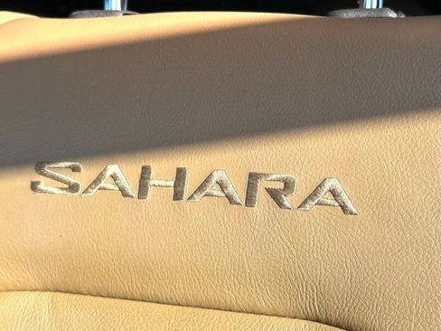 Used 2021 Jeep Wrangler Unlimited Sahara w/ Cold Weather Group AWD/4WD image 17